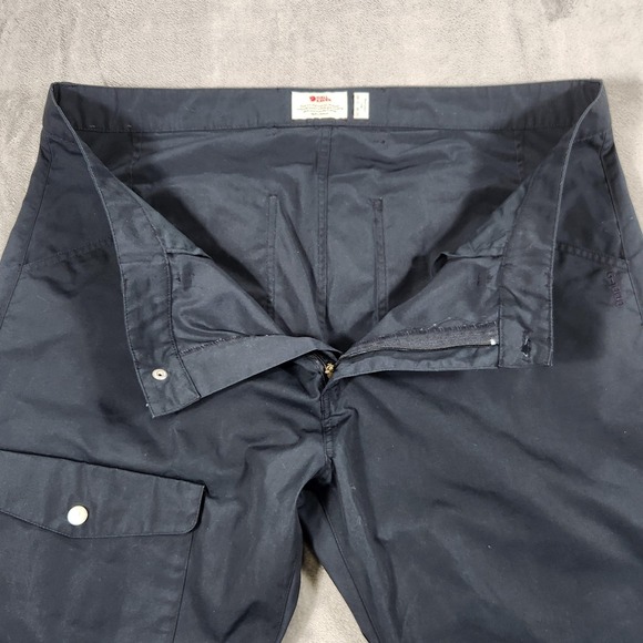 Fjallraven Pants Mens Medium 40x36 Navy Greenland Jeans G-1000 Cargo Hiking - Picture 5 of 16